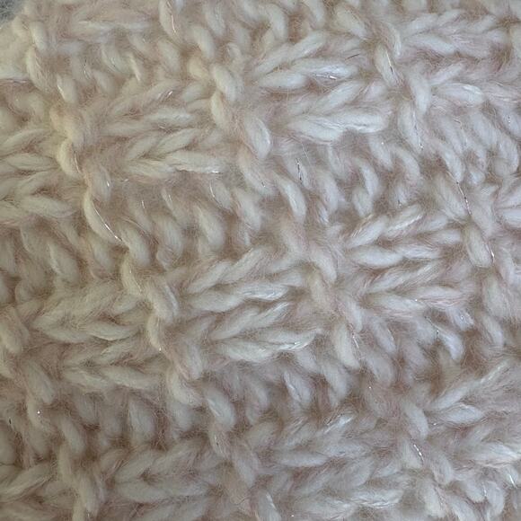 Bee & Willow Cozy Socks NWT One Size Pink Cream Knit Non Skid Metallic Hygge - Picture 9 of 9